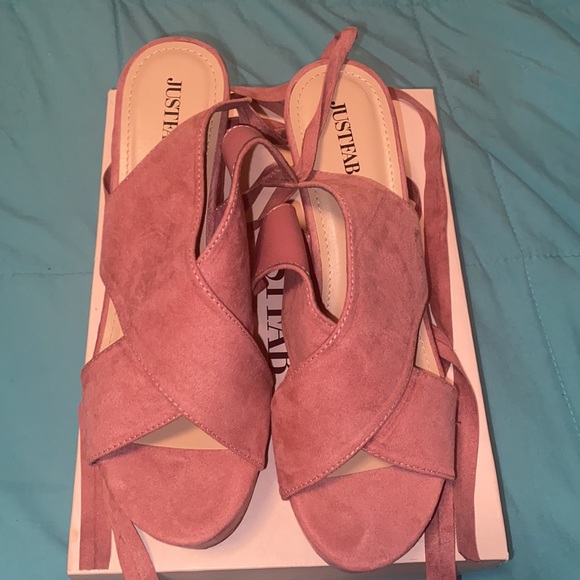 Pink Mauve Just Fab Lace Wedges - Picture 2 of 6